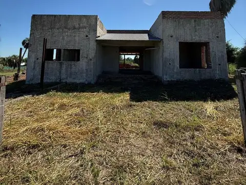 Casa a terminar en venta Colonia Carolina Goya