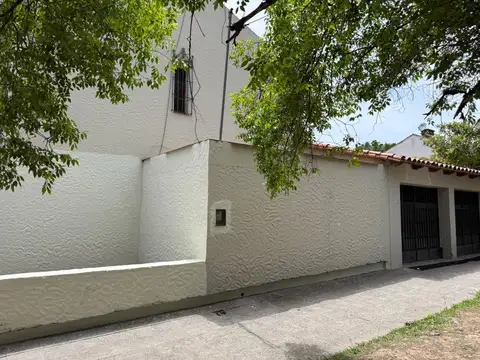 Casa en Alquiler de 3 dormitorios