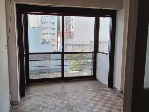 Libertad 300, Piso 6