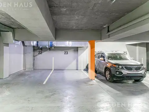 Cochera Cubierta Fija Zona Abasto