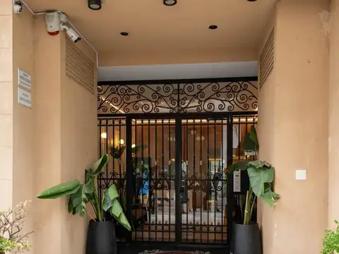 Cochera Cubierta Fija Zona Abasto