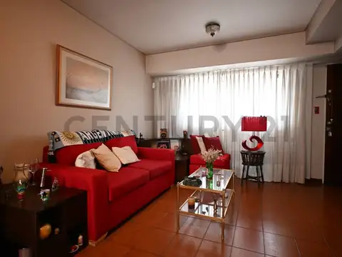 Depto Tipo Casa 4 ambientes con 2 baños