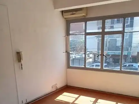 Oficina en Alquiler en Lanus Oeste, $ 290.000