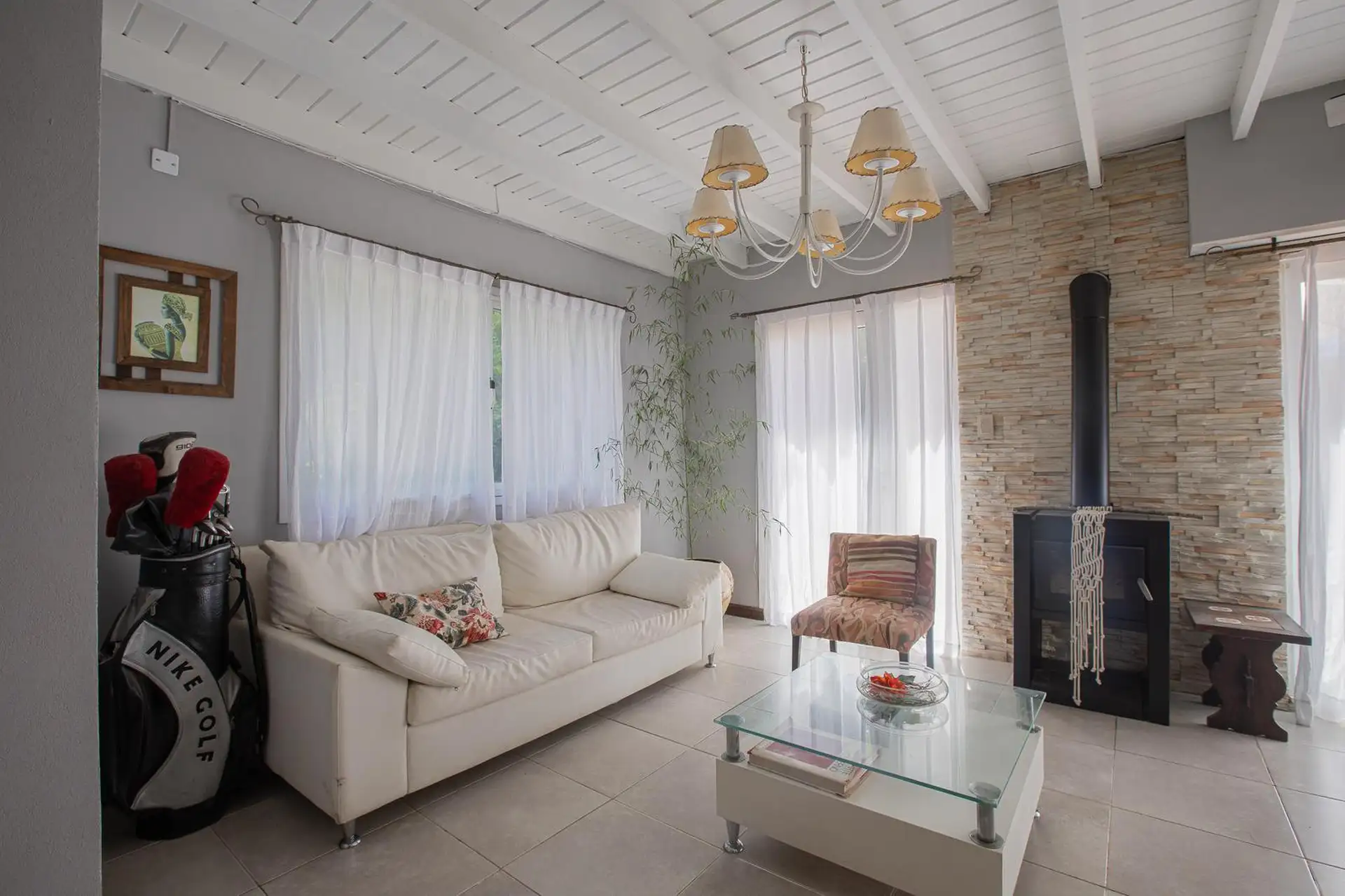 VENTA Casa en dos terrenos en Sierra De Los Padres