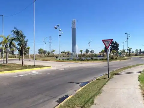 Excelente Fraccion con Muy Buena  ubicacion !!!! Ruta 27