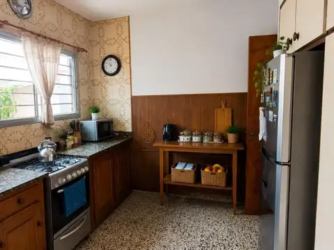 Depto Tipo Casa en Venta en Tolosa, USD 98.000