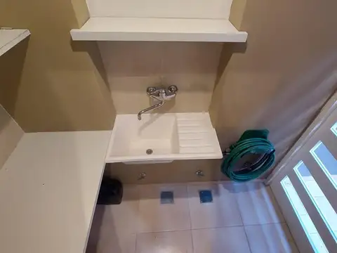 Depto Tipo Casa en Venta 50 años