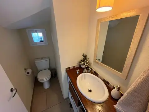 VENTA CASA ESCOBAR DOS PLANTAS CON PILETA