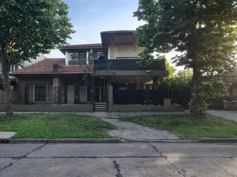Venta doble vivienda y frente amplio