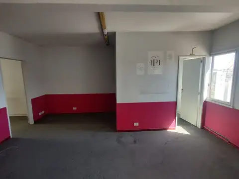 Oficina en Venta 37 años