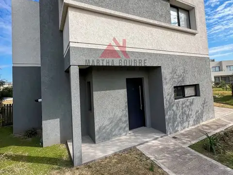 Casa  en Alquiler en San Ramiro, Pilar del Este, Pilar