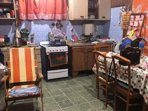 Depto Tipo Casa en Venta en Villa Bonich, USD 45.000