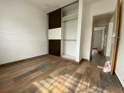 Depto Tipo Casa en Alquiler en Villa Gobernador Udaondo, $ 820.000