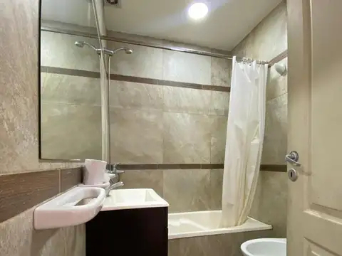 Depto Tipo Casa en Alquiler de 2 dormitorios