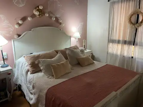 ROLDÁN -CASCO CENTRICO- CASA y COMPLEJO OFICINAS-ACEPTA PERMUTA MENOR VALOR
