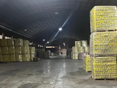GRAN CENTRO LOGISTICO EN ALQUILER