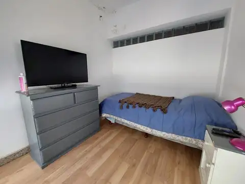 Casa 5 ambientes con 1 baño
