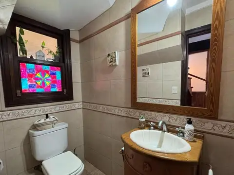 Casa 4 ambientes con 3 baños