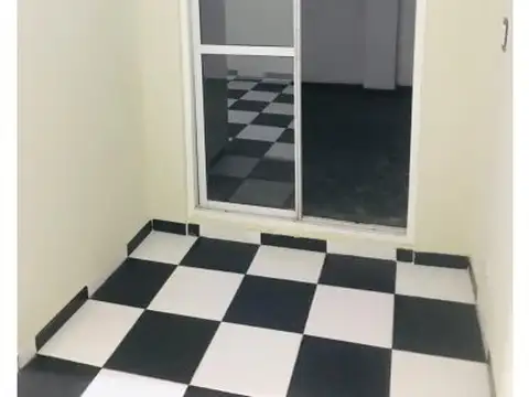 Casa 2 ambientes con 1 baño