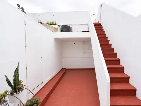 Depto Tipo Casa en Venta 31 años