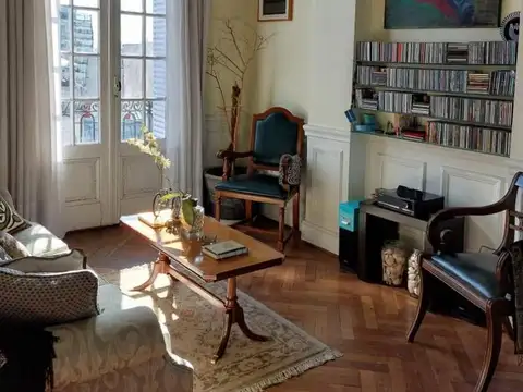 Departamento 8 ambientes con 2 baños