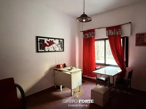 Dean Funes 100, Piso 3