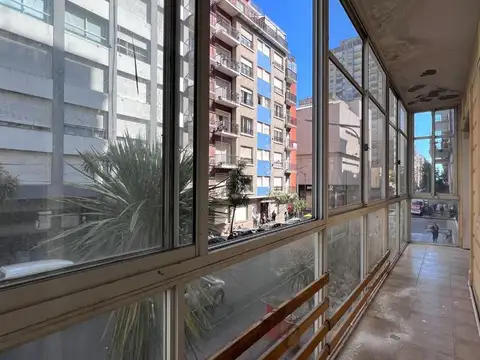 VENTA SEMIPISO 3 AMB MACROCENTRO BALCON CORRIDO