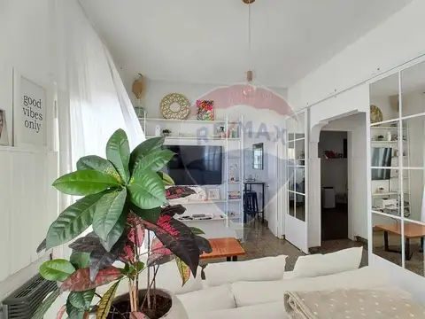 VENTA - CASA 5 AMB + LOCAL / COCHERA - CAMPANA