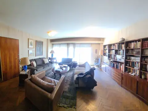 Av. Santa Fe al 2600 esquina Ecuador, Recoleta. Piso 4. Semipiso. Superficie total  140 m2. 4 ambientes. Living y comedor independientes. 3/4 dormitorios. 3 baños. Balcón corrido al frente. Cocina grande. Comedor diario. Lavadero independiente. Losa radia