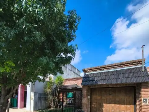 CASA A REFACCIONAR VENTA ITUZAINGO