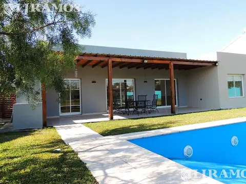 APTO CREDITO. 3 DORMITORIOS y SERVICIO. ALQUILADA 04/26.