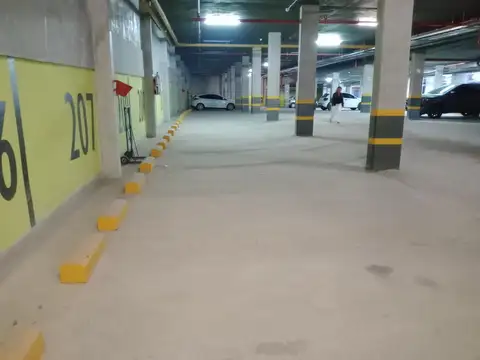 SE ALQUILA COCHERA POR 6 MESES, PILAY FUTURA, SEGURIDAD 24HS