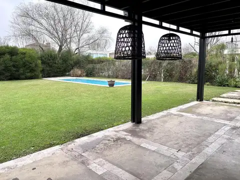 Casa en Venta en Santa Barbara, USD 550.000