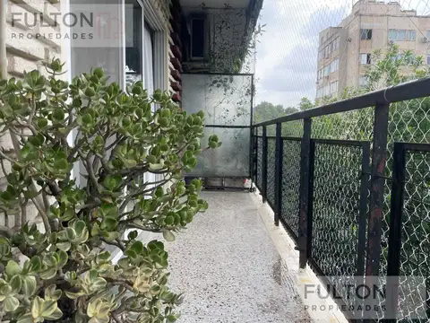 Departamento 4 ambientes con 2 baños