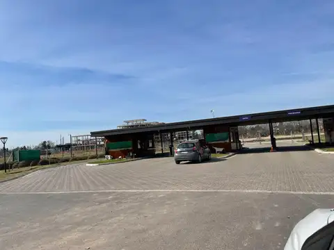Lote En Venta barrio cerrado Village Plaza, Bella Vista oportunidad
