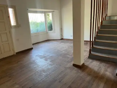 Venta de Duplex en muy buen estado estado Calle Murature 2430