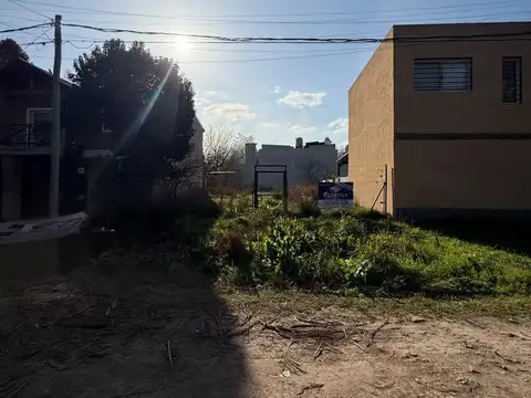 Terreno en Venta 30  mts Fondo