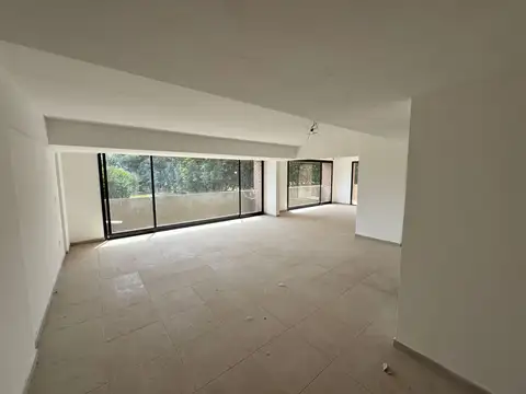 Jose Leon Suarez 1700, Piso 1