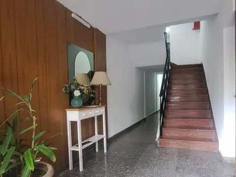 Dante 100, Piso 2