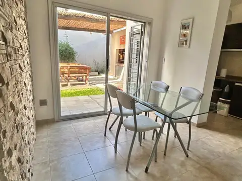 Casa en Venta en Castelar Norte, USD 200.000
