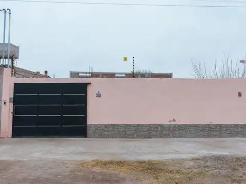 CASA EN VENTA LAS HERAS CON AMPLIACIÓN EN OBRA