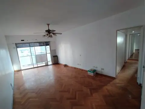 Departamento de 4 Ambientes en Avellaneda Centro