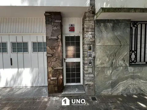 Maipu y Rueda - Casa de 2 Dormitorios.
