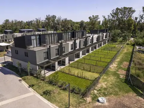 CASA DUPLEX 3 AMBIENTES VENTA PILAR OLIDEN JOVEN