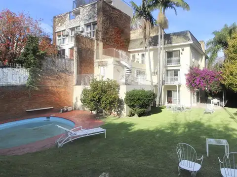 Casa 7 ambientes con 4 baños