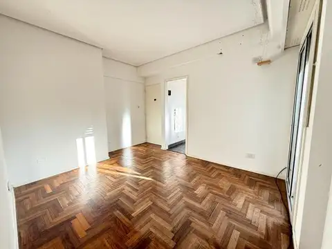 VENTA DPTO. 2 AMBIENTES COGHLAN APTO CRÉDITO.
