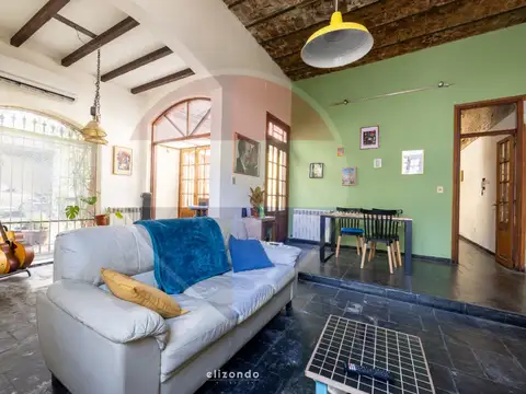 Casa en Venta con 1 cochera