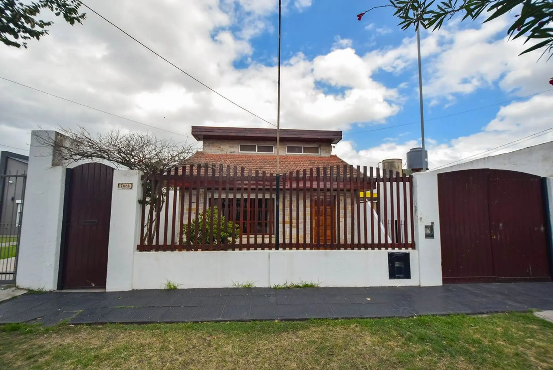 VENTA CASA 5 AMBIENTES APTO CREDITO