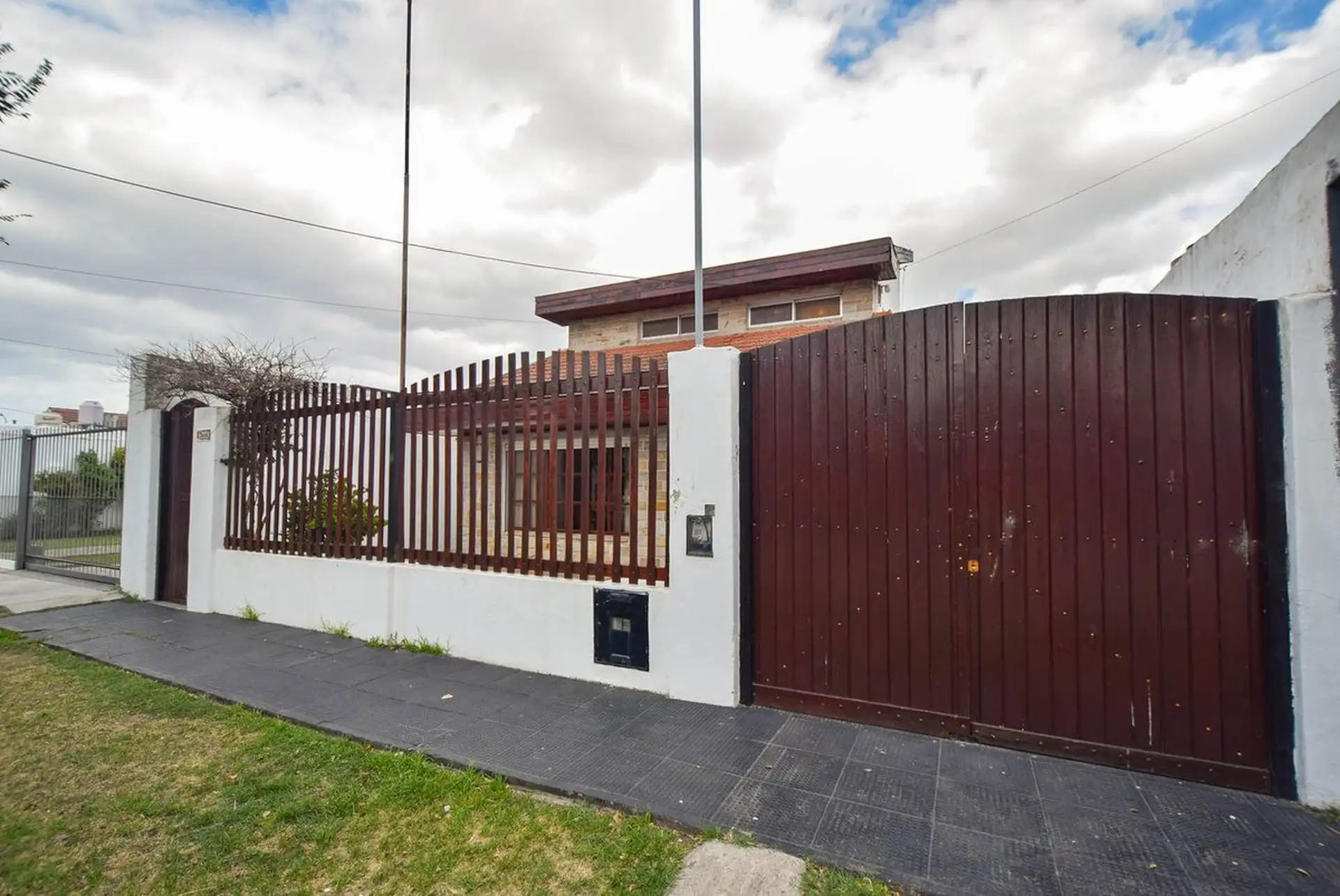 VENTA CASA 5 AMBIENTES APTO CREDITO