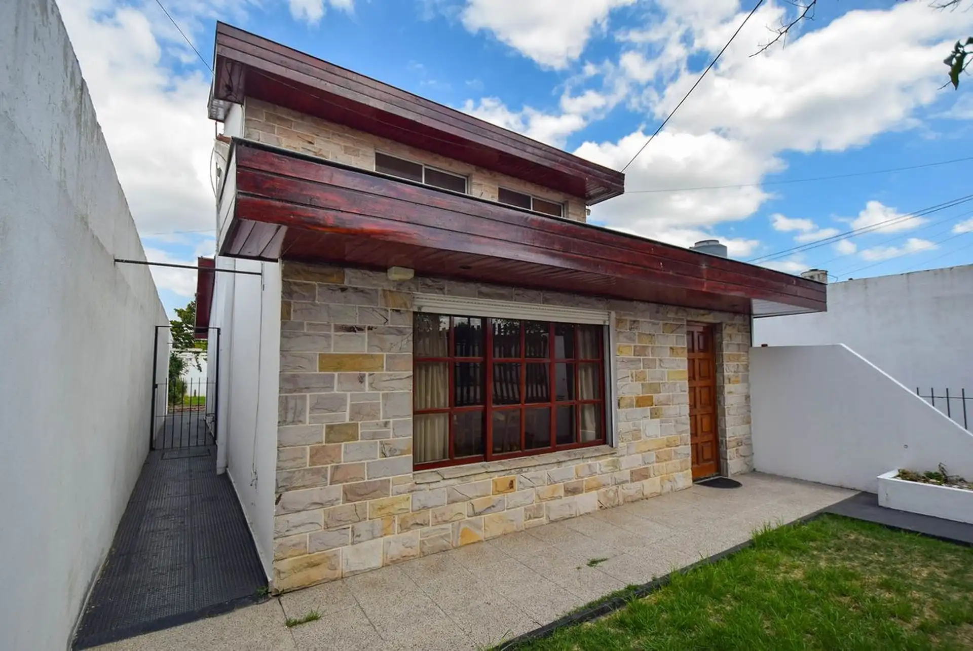 VENTA CASA 5 AMBIENTES APTO CREDITO